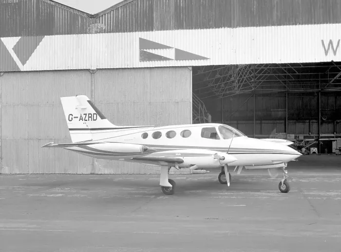 Framed Print : Cessna 401B G-AZRD Framed Print : Cessna 401B G-AZRD