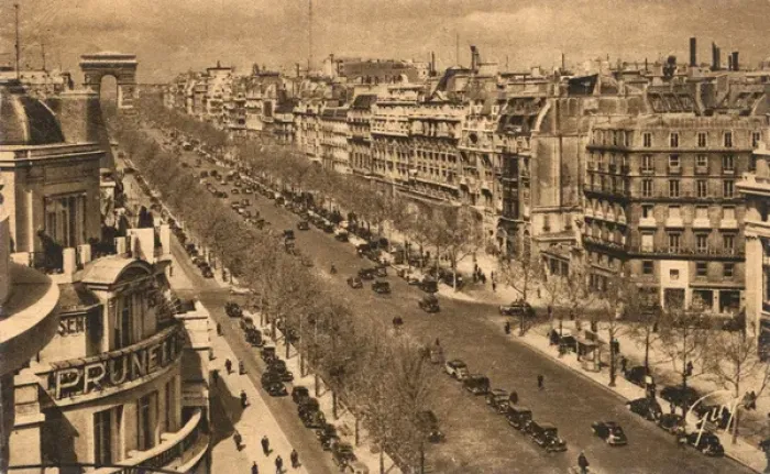 Framed Print : Champs Elysees 1950S Framed Print : Champs Elysees 1950S