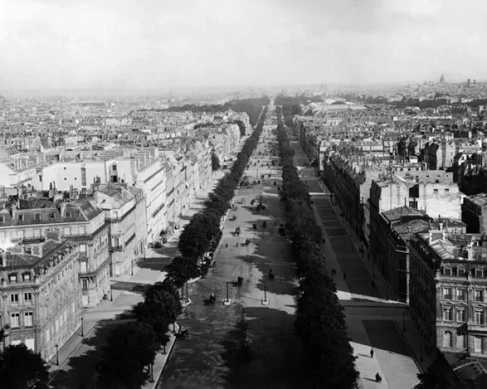 Framed Print : Champs Elysees, Paris, France Framed Print : Champs Elysees, Paris, France