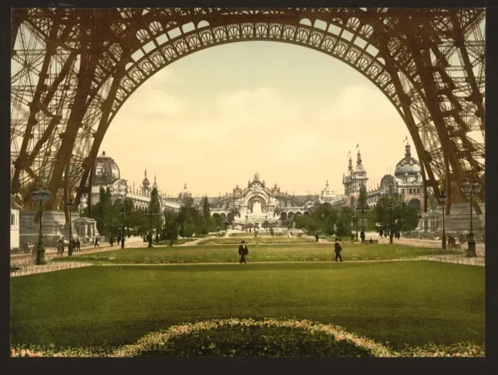 Framed Print : Champs de Mars, Exposition Universal, 1900, Paris, France Framed Print : Champs de Mars, Exposition Universal, 1900, Paris, France