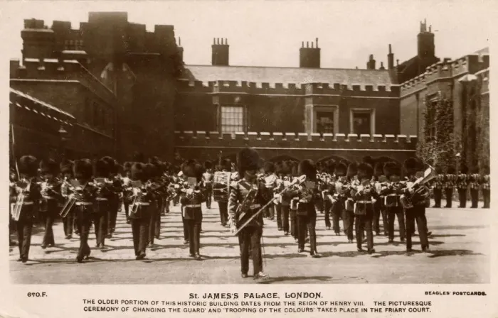 Framed Print : Changing the Guard at St. Jamess Palace, London Framed Print : Changing the Guard at St. Jamess Palace, London