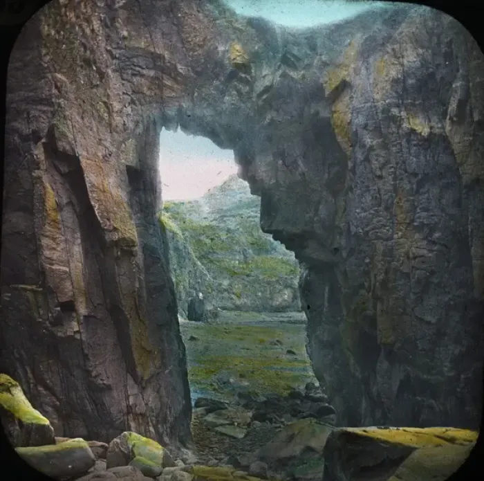 Framed Print : The Channel Islands - Natuval Arch Framed Print : The Channel Islands - Natuval Arch