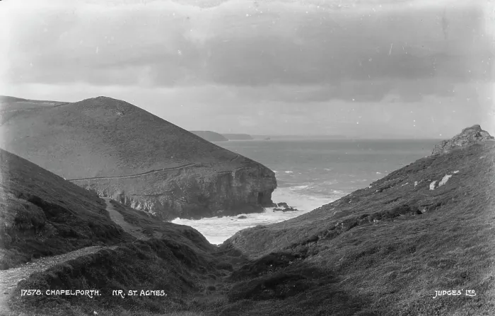 Framed Print : Chapel Porth, Near St. Agnes Framed Print : Chapel Porth, Near St. Agnes