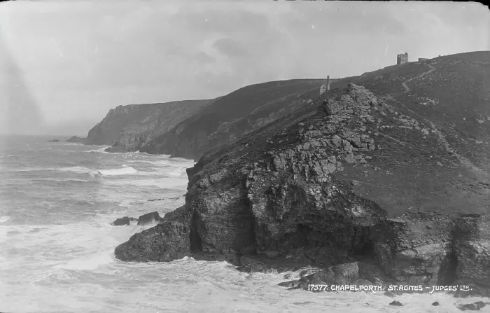 Framed Print : Chapel Porth, St. Agnes Framed Print : Chapel Porth, St. Agnes