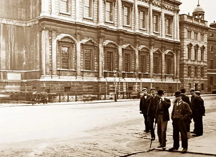 Framed Print : Chapel Royal, Whitehall, London early 1900s Framed Print : Chapel Royal, Whitehall, London early 1900s