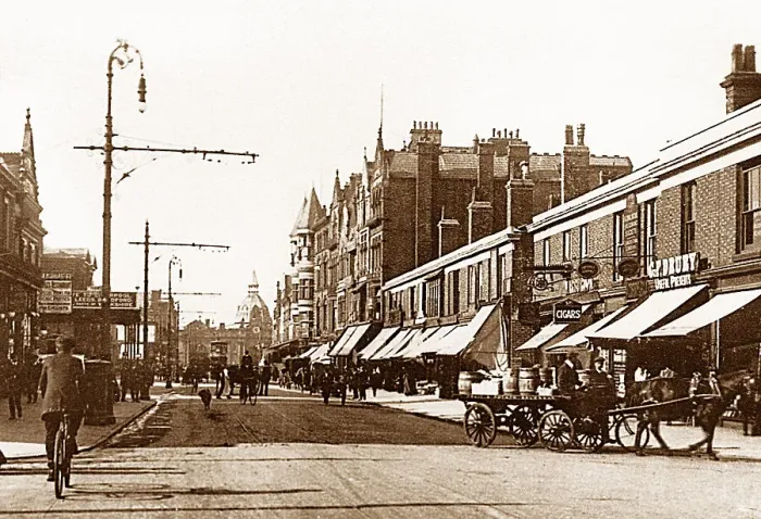 Framed Print : Chapel Street, Southport Framed Print : Chapel Street, Southport