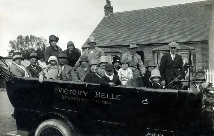 Framed Print : Charabanc Tour - Victory Belle - Southend-on-Sea Framed Print : Charabanc Tour - Victory Belle - Southend-on-Sea