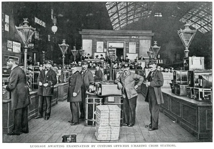 Framed Print : Charing Cross, Custom Officers 1900 Framed Print : Charing Cross, Custom Officers 1900