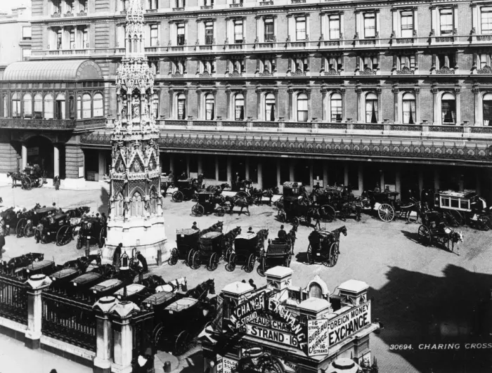 Framed Print : Charing Cross Forecourt Framed Print : Charing Cross Forecourt