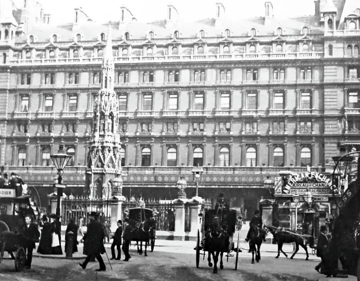 Framed Print : Charing Cross Hotel, London, Victorian period Framed Print : Charing Cross Hotel, London, Victorian period