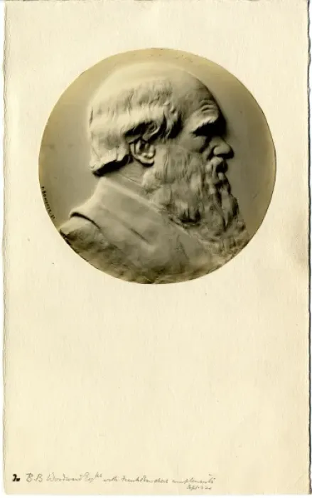 Framed Print : Charles Robert Darwin (1809-1881) Framed Print : Charles Robert Darwin (1809-1881)