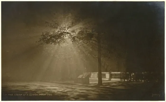 Framed Print : The Charm of a London Night Fog Framed Print : The Charm of a London Night Fog