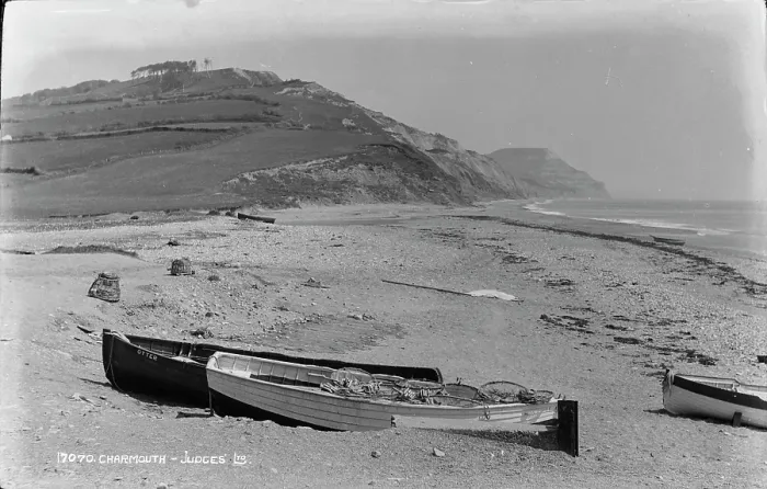 Framed Print : Charmouth Beach Framed Print : Charmouth Beach