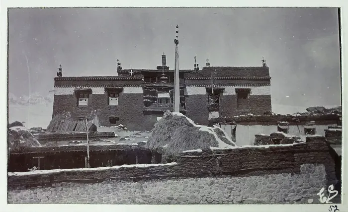 Framed Print : Chassa Goombah (Chatsa Gompa), station of the Lama of Phari, from a fascinating album which reveals new details on a little-known campaign in which a British military force brushed aside Tibetan defences to capture Lhasa, in 1904 Framed Print : Chassa Goombah (Chatsa Gompa), station of the Lama of Phari, from a fascinating album which reveals new details on a little-known campaign in which a British military force brushed aside Tibetan defences to capture Lhasa, in 1904