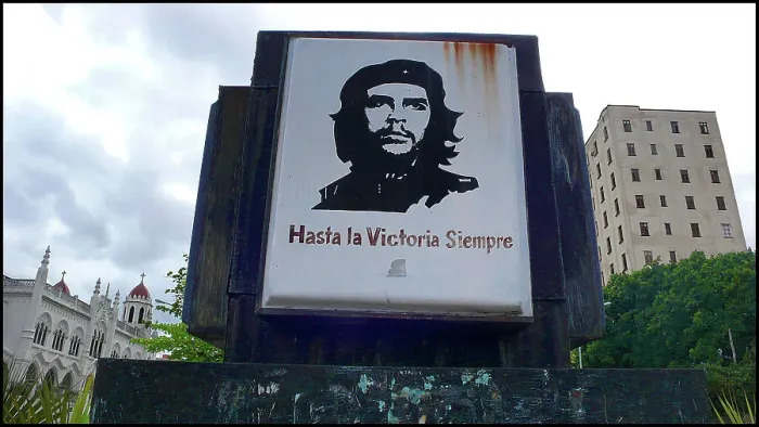 Framed Print : Che Guevara billboard, Havana, Cuba Framed Print : Che Guevara billboard, Havana, Cuba