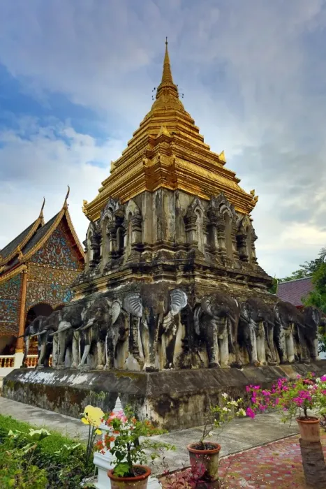 Framed Print : Chedi, Wat Chiang Man temple, Chiang Mai Framed Print : Chedi, Wat Chiang Man temple, Chiang Mai