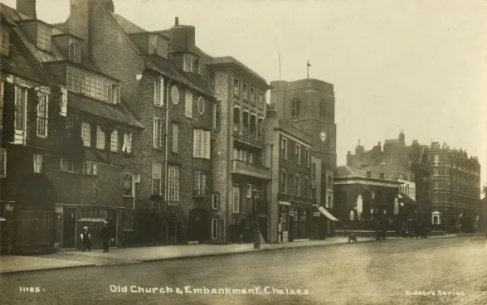 Framed Print : Chelsea Old Church and the Embankment, London Framed Print : Chelsea Old Church and the Embankment, London