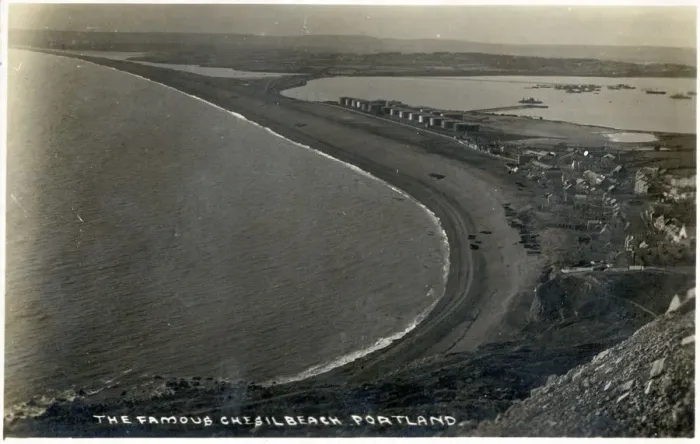 Framed Print : Chesil Beach, Dorset which runs for 18 miles from West Bay to the Isle of Portland Framed Print : Chesil Beach, Dorset which runs for 18 miles from West Bay to the Isle of Portland