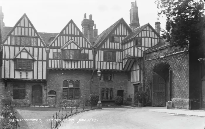 Framed Print : Cheyney Court in Winchester Framed Print : Cheyney Court in Winchester