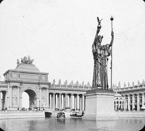 Chicago Worlds Fair - Republic Statue