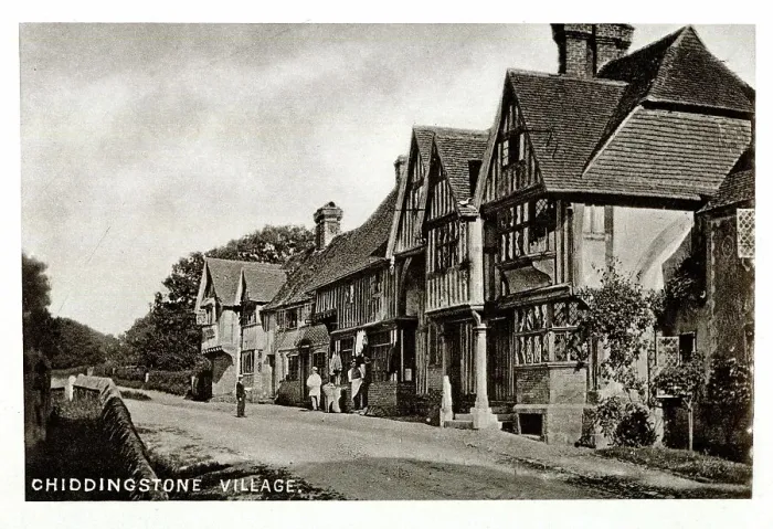 Framed Print : Chiddingstone Village, Kent Framed Print : Chiddingstone Village, Kent