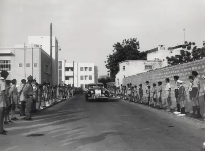 Framed Print : Chief Scout of Aden arriving Framed Print : Chief Scout of Aden arriving