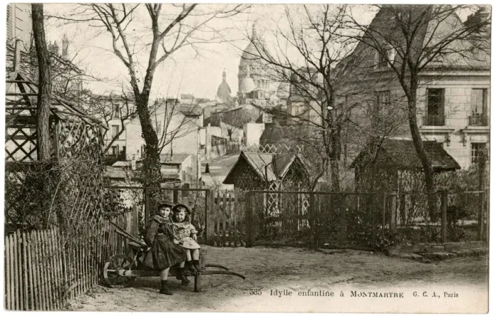 Framed Print : Children on the Butte, Montmartre, Paris, France Framed Print : Children on the Butte, Montmartre, Paris, France