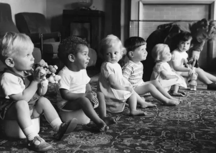 Framed Print : Children at a nursery school, Balham, SW London Framed Print : Children at a nursery school, Balham, SW London