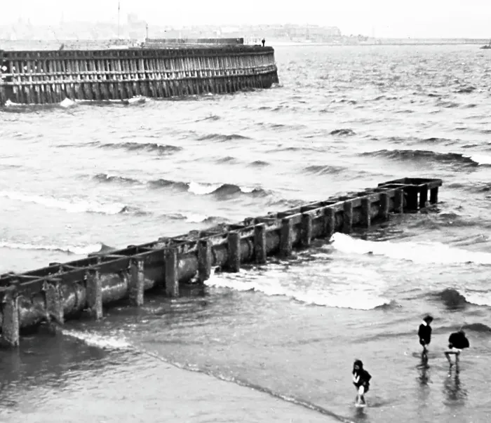 Framed Print : Children paddling, Hartlepool, Victorian period Framed Print : Children paddling, Hartlepool, Victorian period