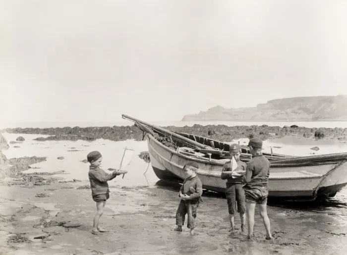 Framed Print : Children playing on the beach aat Runswick Bay Yorkshire Framed Print : Children playing on the beach aat Runswick Bay Yorkshire