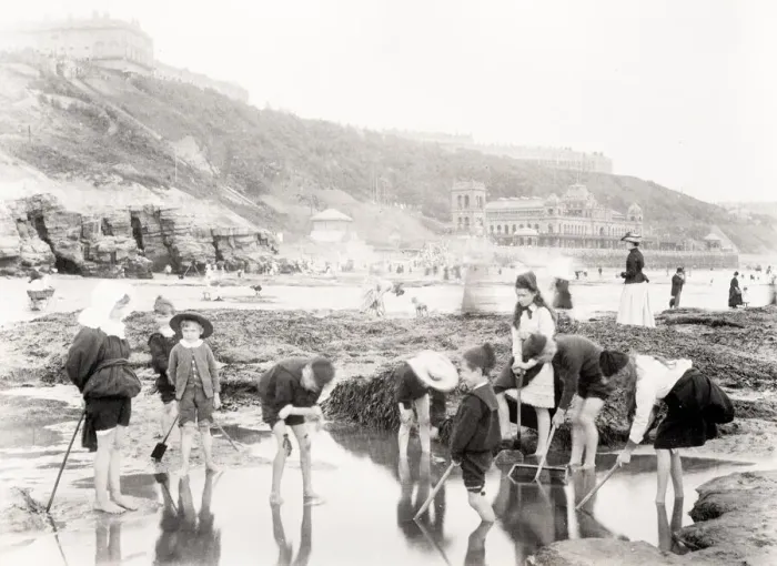 Framed Print : Children playing on the beach at Scarborough Yorkshire Framed Print : Children playing on the beach at Scarborough Yorkshire