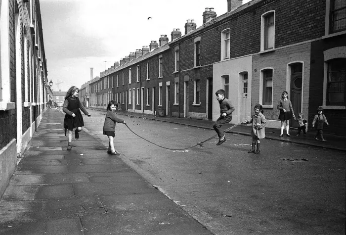 Framed Print : Children skipping in a street, Belfast, Northern Ireland Framed Print : Children skipping in a street, Belfast, Northern Ireland