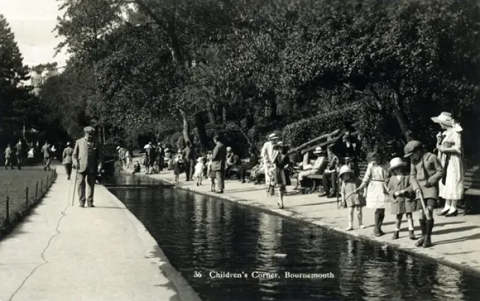 Framed Print : Childrens Corner, Bournemouth, Dorset