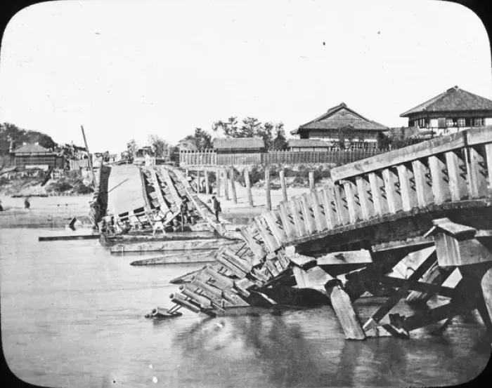 Framed Print : China - Bridge ruined by earthquake, Gifu (Japan) Framed Print : China - Bridge ruined by earthquake, Gifu (Japan)