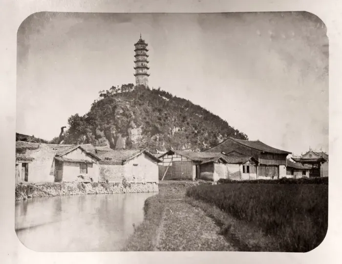 Framed Print : China c. 1880s - hilltop pagoda proably on the Yangtze river Framed Print : China c. 1880s - hilltop pagoda proably on the Yangtze river