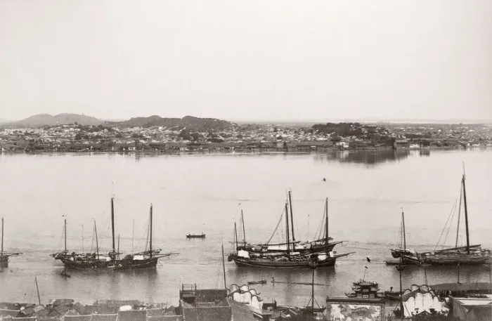 Framed Print : China c. 1880s - Nanking, Nanjing boats and city Framed Print : China c. 1880s - Nanking, Nanjing boats and city
