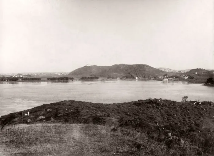 Framed Print : China c. 1880s - near Hankow Hankou Wuhan Yangtze River Framed Print : China c. 1880s - near Hankow Hankou Wuhan Yangtze River