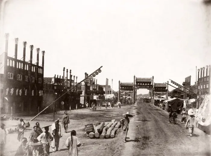 Framed Print : China c. 1880s - street in Peking Beijing Framed Print : China c. 1880s - street in Peking Beijing