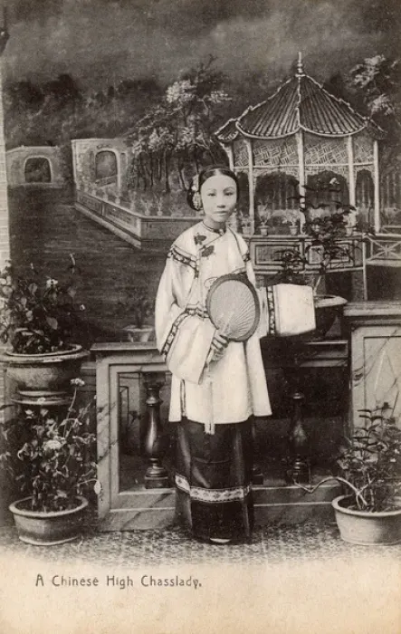 Framed Print : China - High Class lady - Studio Portrait holding fan Framed Print : China - High Class lady - Studio Portrait holding fan