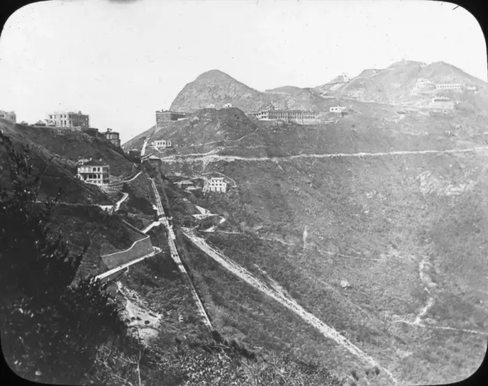 Framed Print : China - Hong Kong shweing peak and peak railway Framed Print : China - Hong Kong shweing peak and peak railway