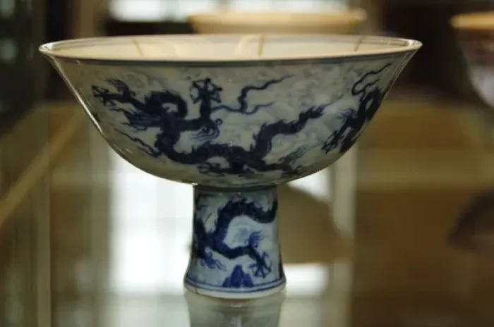 Framed Print : China. Underglazee blue cups. Ming dynasty, Xuande period (1 Framed Print : China. Underglazee blue cups. Ming dynasty, Xuande period (1