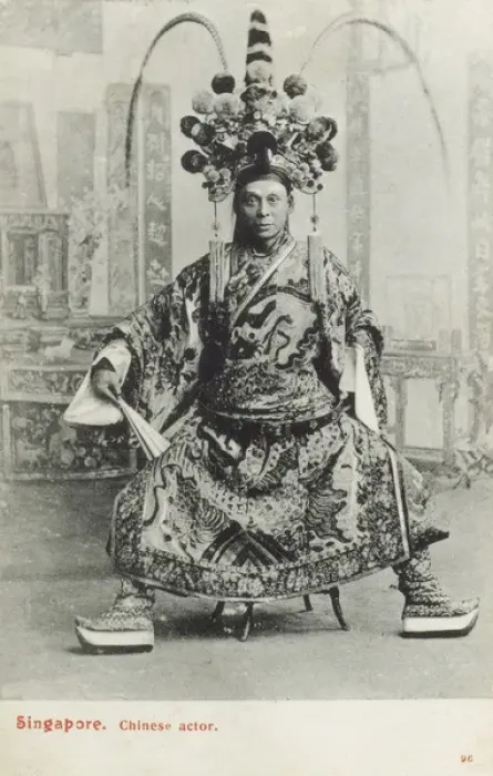Framed Print : Chinese Actor in elaborate costume - Singapore Framed Print : Chinese Actor in elaborate costume - Singapore