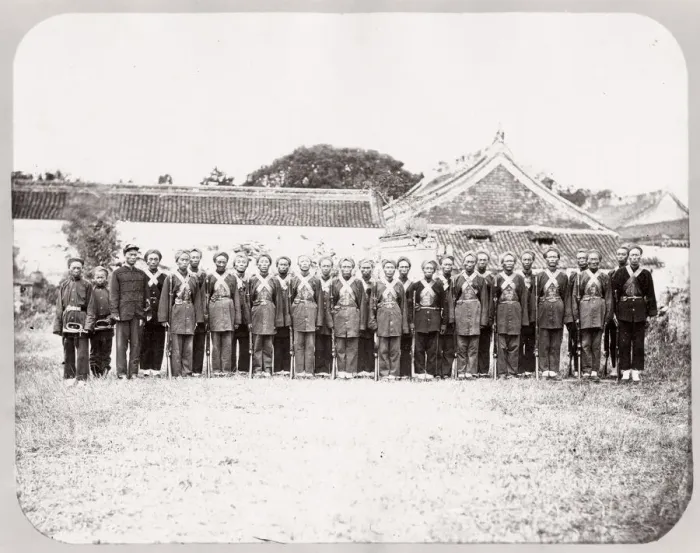 Framed Print : Chinese army, soldiers, China Framed Print : Chinese army, soldiers, China