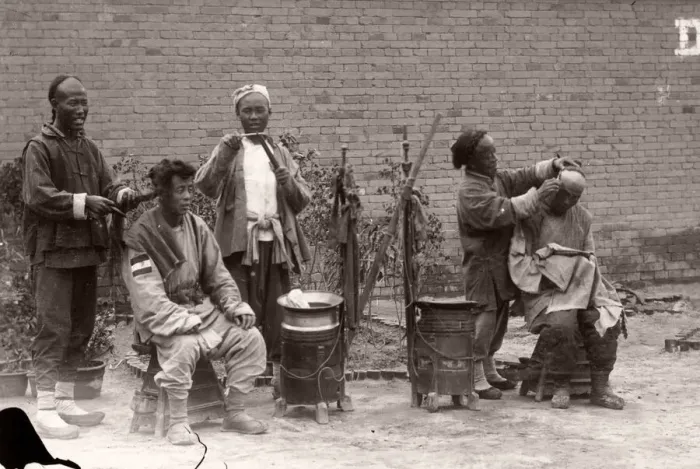 Framed Print : Chinese barbers at work, Peking, Beijing, c. 1900, China Framed Print : Chinese barbers at work, Peking, Beijing, c. 1900, China