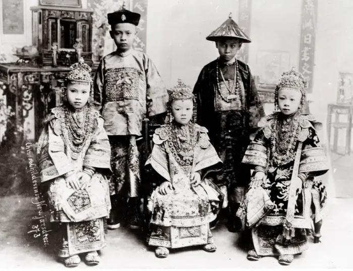 Framed Print : Chinese children, wealthy family, probably in Singapore Framed Print : Chinese children, wealthy family, probably in Singapore