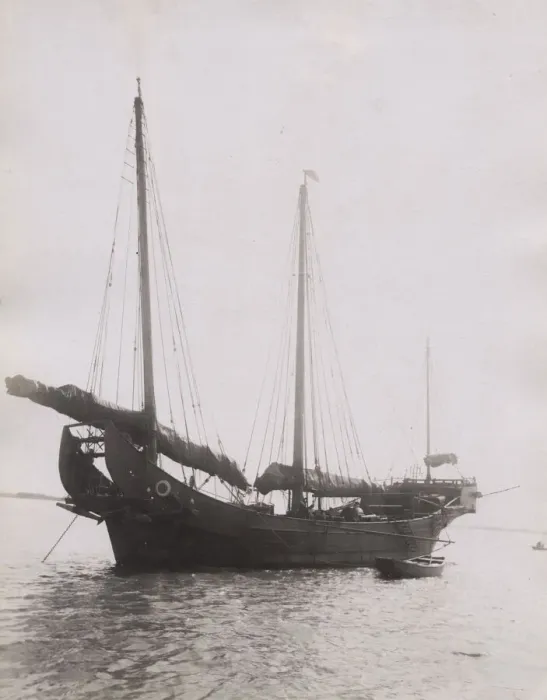 Framed Print : Chinese junk, trading ship, China Framed Print : Chinese junk, trading ship, China