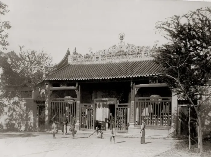 Framed Print : Chinese pagoda, Pnom Penh, Cambodia Framed Print : Chinese pagoda, Pnom Penh, Cambodia