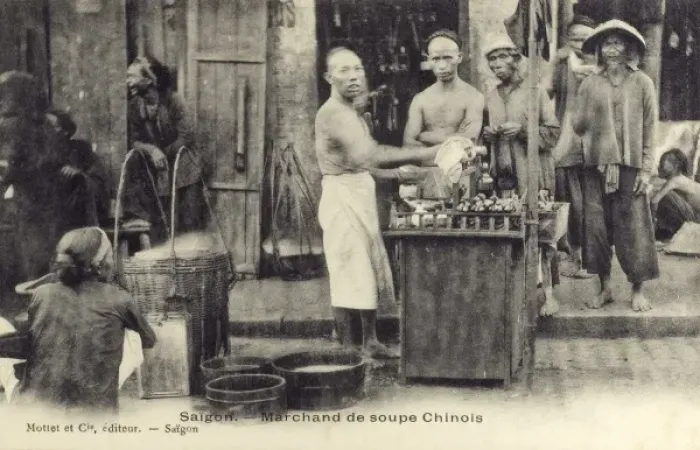 Framed Print : Chinese soup seller - Vietnam