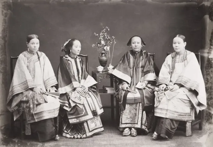 Framed Print : Chinese women in ornate robes with bound feet, China Framed Print : Chinese women in ornate robes with bound feet, China
