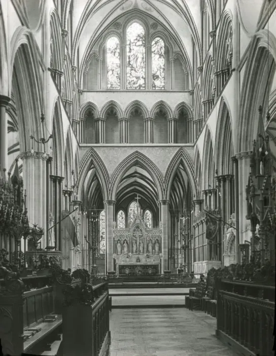 Framed Print : The Choir, Salisbury Cathedral, Wiltshire Framed Print : The Choir, Salisbury Cathedral, Wiltshire